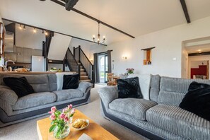 Smart TV - Duchy - Treworgie Barton Cottages (Cornwall)
