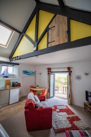 Smart TV - Butterwell - Treworgie Barton Cottages (Cornwall)