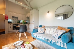 Smart TV - Chappell Cottage, Cosy Barn Treworgie Barton (Cornwall)