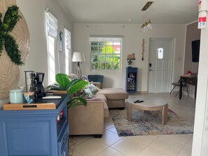 Una Smart TV, libros