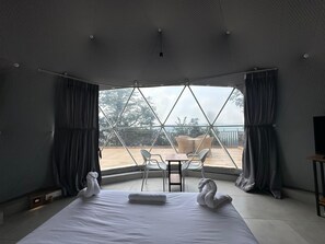 Luxury Room | Living area | 40-inch LED TV with cable channels - Wild heaven Glamping And Resort Saputara (Ahwa)