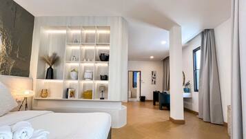 7 bedrooms, iron/ironing board, WiFi, bed sheets