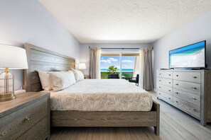 2 bedrooms, iron/ironing board, free WiFi, bed sheets - Tivoli by the Sea! Beach View Condo! Unit 407 (Siesta Key)