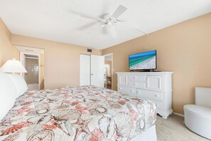 2 chambres, bureau, fer et planche à repasser, accès au Wi-Fi (inclus)