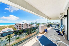 Property grounds - Tivoli by the Sea! Beach View Condo! Unit 601 (Siesta Key)