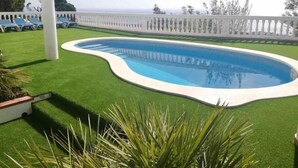 Unclassified image, 5 of 28, button - Villa Blanca Costa Brava (Lloret de Mar)