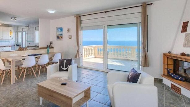 Unclassified image, 1 of 28, button - Villa Blanca Costa Brava (Lloret de Mar)