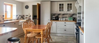 2 Schlafzimmer Unterkunft in Chepstow