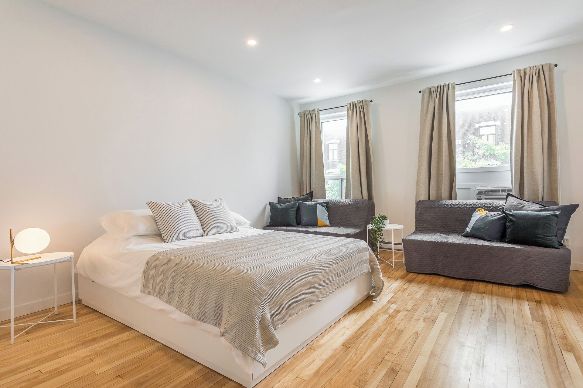 2 多间卧室、熨斗/熨衣板、WiFi、床单