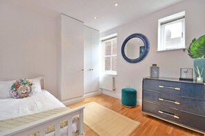 2 Schlafzimmer, Schreibtisch, Bügeleisen/Bügelbrett, kostenloses WLAN