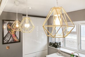 Interior - Best Location in London: 3-Bed Chelsea Home (Greater London)