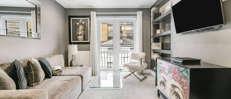 Smart TV, video games, stereo