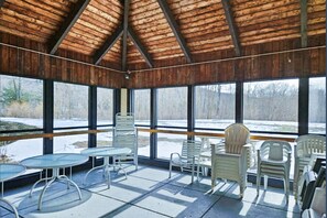 Interior - Mountainside condo w/ pool & rec room: walk to ski lifts & town (Lincoln)