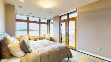 6 habitaciones, tabla de planchar con plancha, internet y ropa de cama