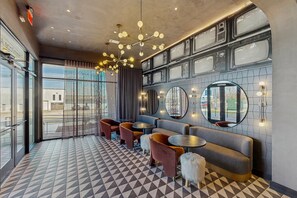 Interior - Vibrant Downtown Condo w/access to SkyLounge amenities (Nashville)