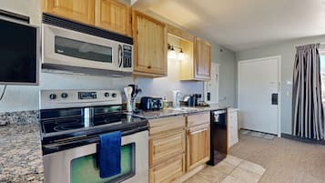 MikrovÄgsugn, ugn, spishÀll och kaffe- och tebryggare