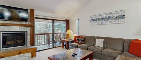 Televisión, chimenea