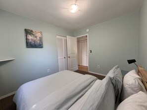 3 chambres, fer et planche à repasser, accès Internet, draps fournis