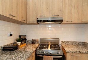 Micro-ondas, fogão, cooktop