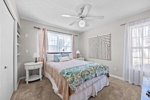 2 bedrooms, internet, bed sheets