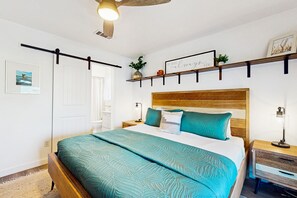 3 habitaciones, tabla de planchar con plancha, internet y ropa de cama 