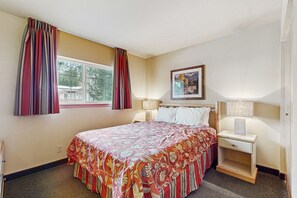 2 chambres, fer et planche à repasser, accès Internet, draps fournis