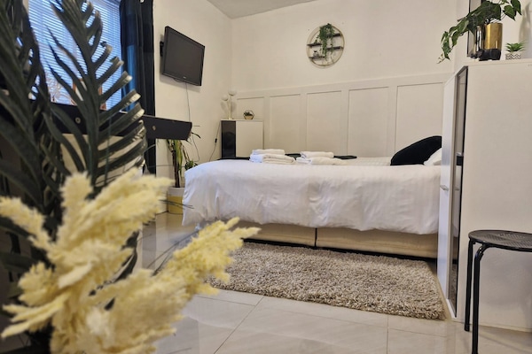 Apartment | 1 bedroom, iron/ironing board, free WiFi, bed sheets