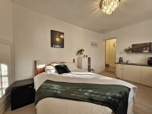 Appartement | 1 chambre, fer et planche à repasser, accès au Wi-Fi (inclus)