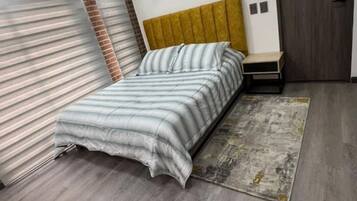 1 bedroom, desk, iron/ironing board, free WiFi