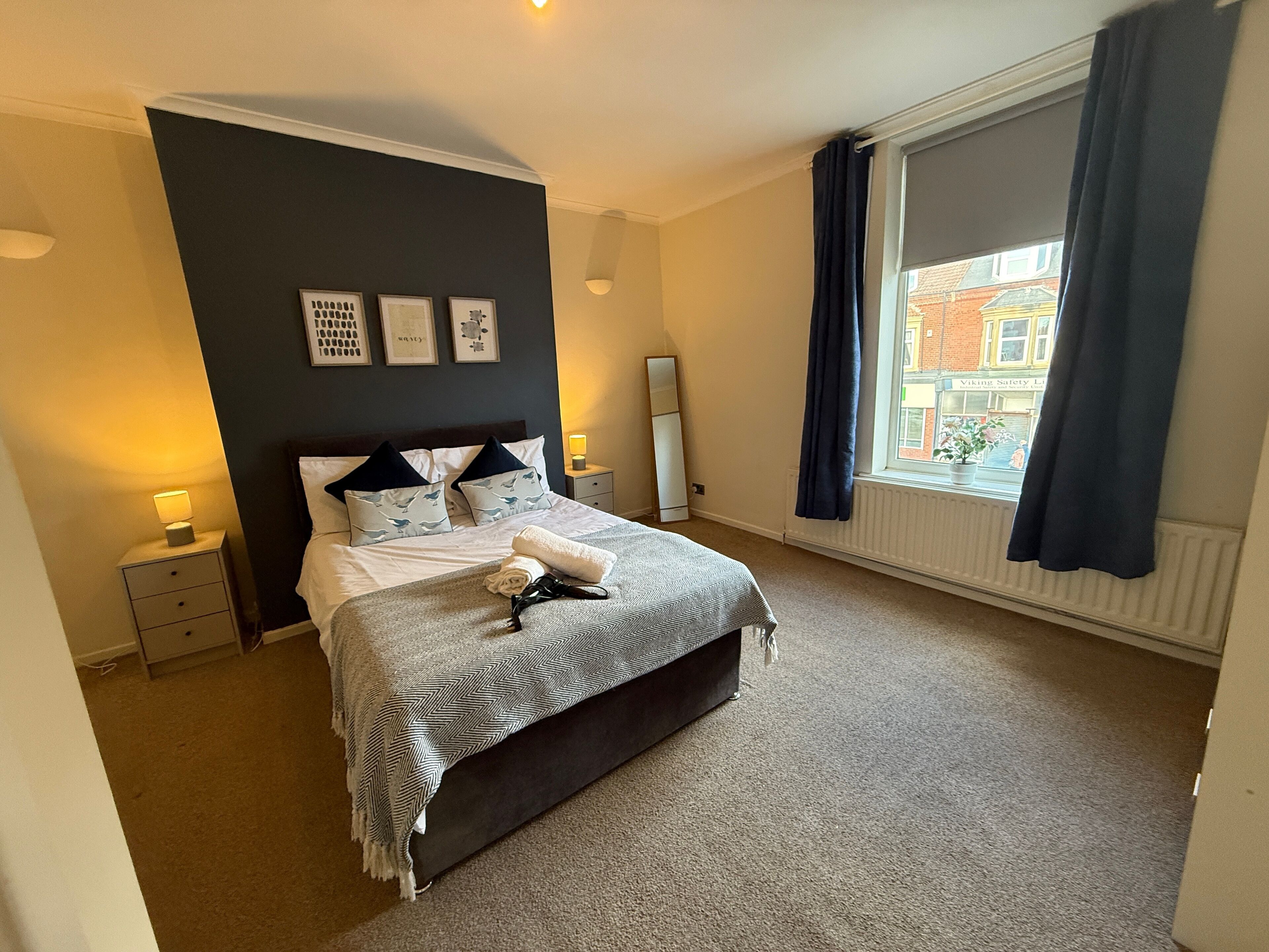 5 bedrooms, iron/ironing board, free WiFi, bed sheets