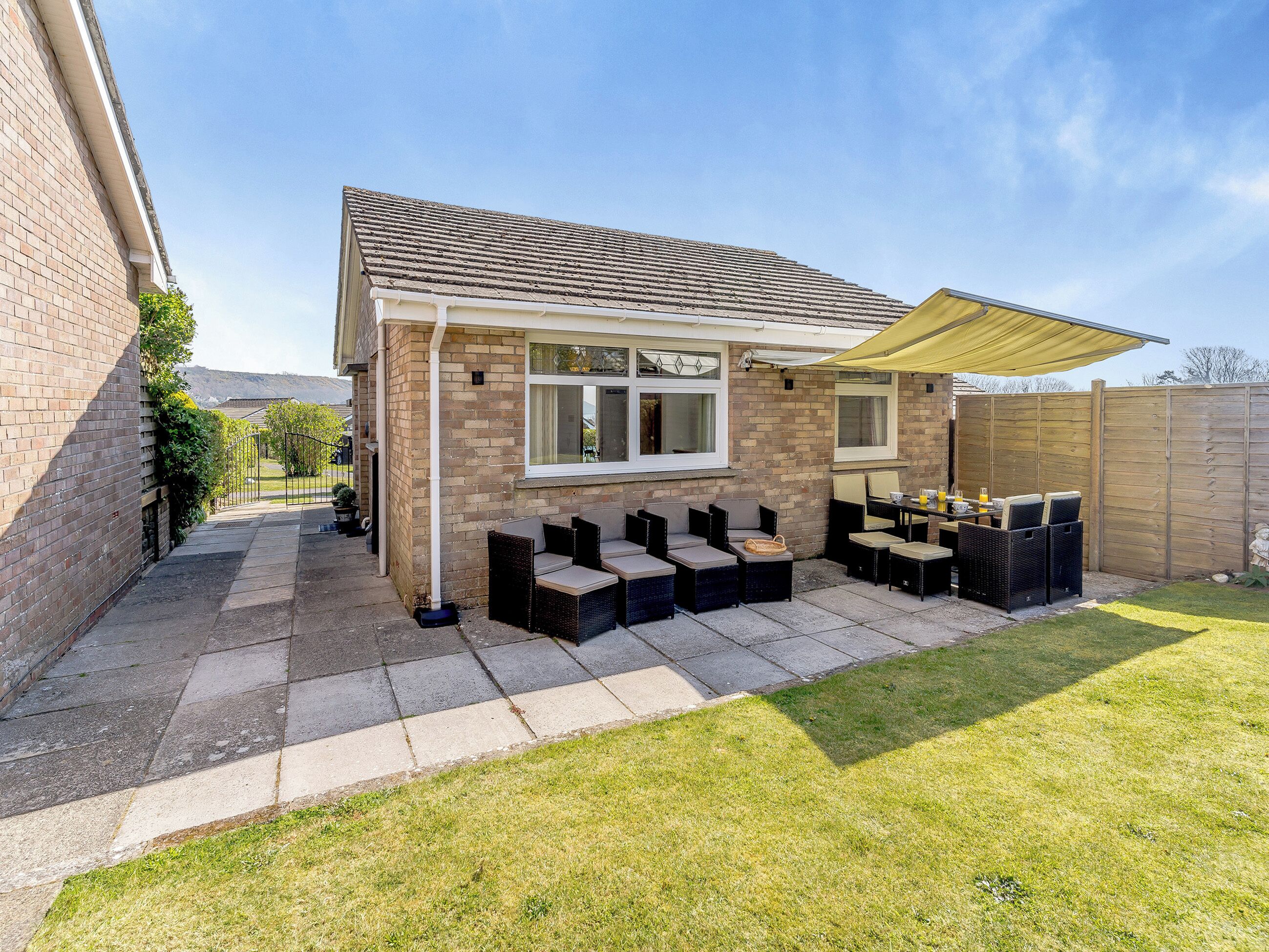 Garden | Bungalow Highfields, Port Eynon, Gower Peninsula