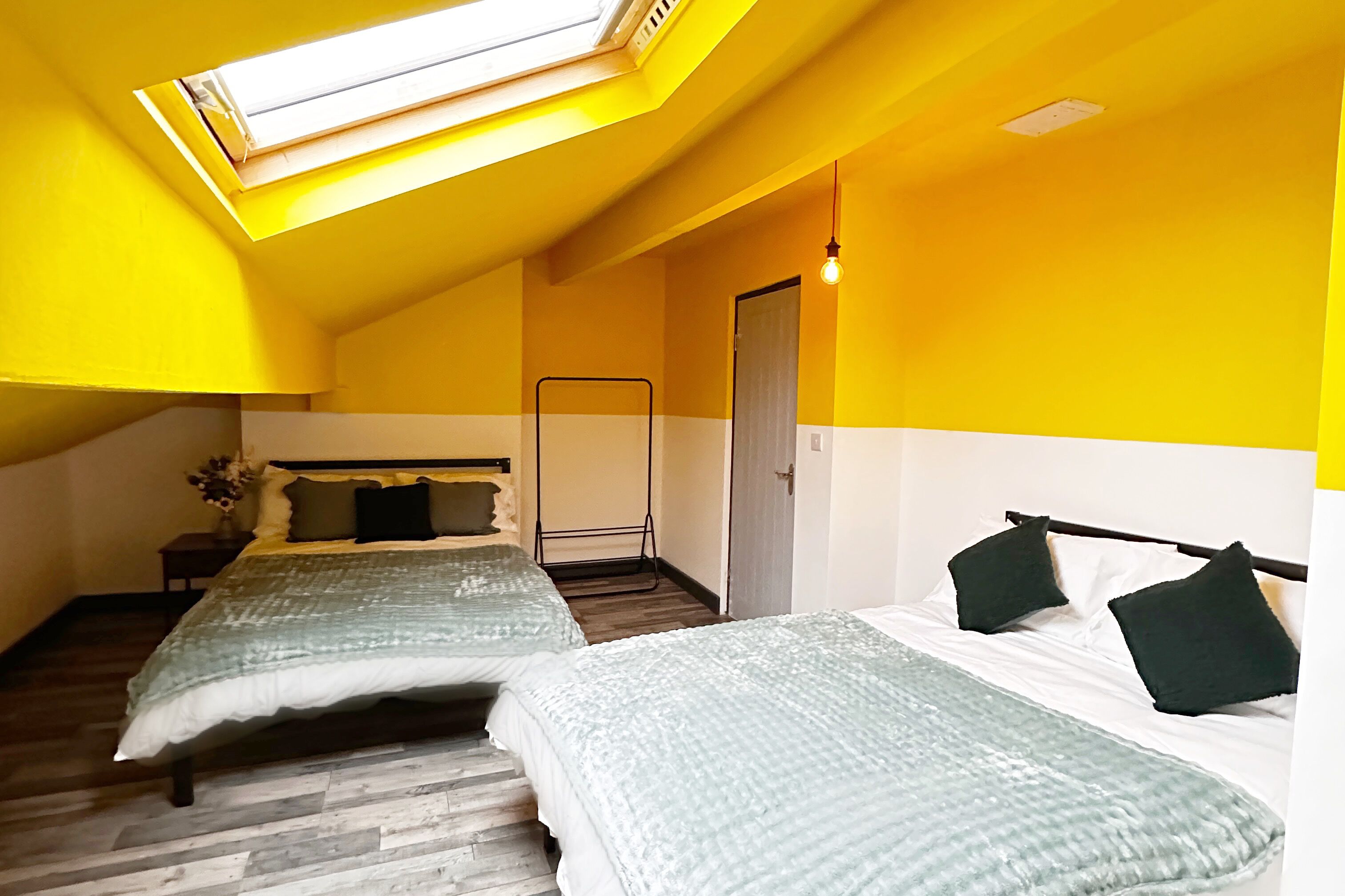 Apartment | 3 bedrooms, iron/ironing board, free WiFi, bed sheets