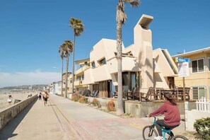 Exterior - Luxe Oceanfront w/ HotTub | Icon of Mission Beach (San Diego)
