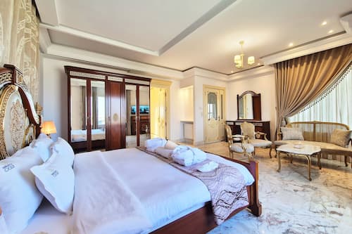 Royal Suite, 1 King Bed, Pool Access, Lake View | 1 bedroom, Egyptian cotton sheets, premium bedding, down comforters