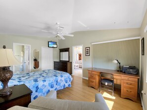 3 bedrooms, iron/ironing board, WiFi, bed sheets