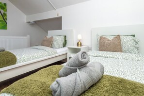 3 habitaciones, tabla de planchar con plancha y wifi gratis 