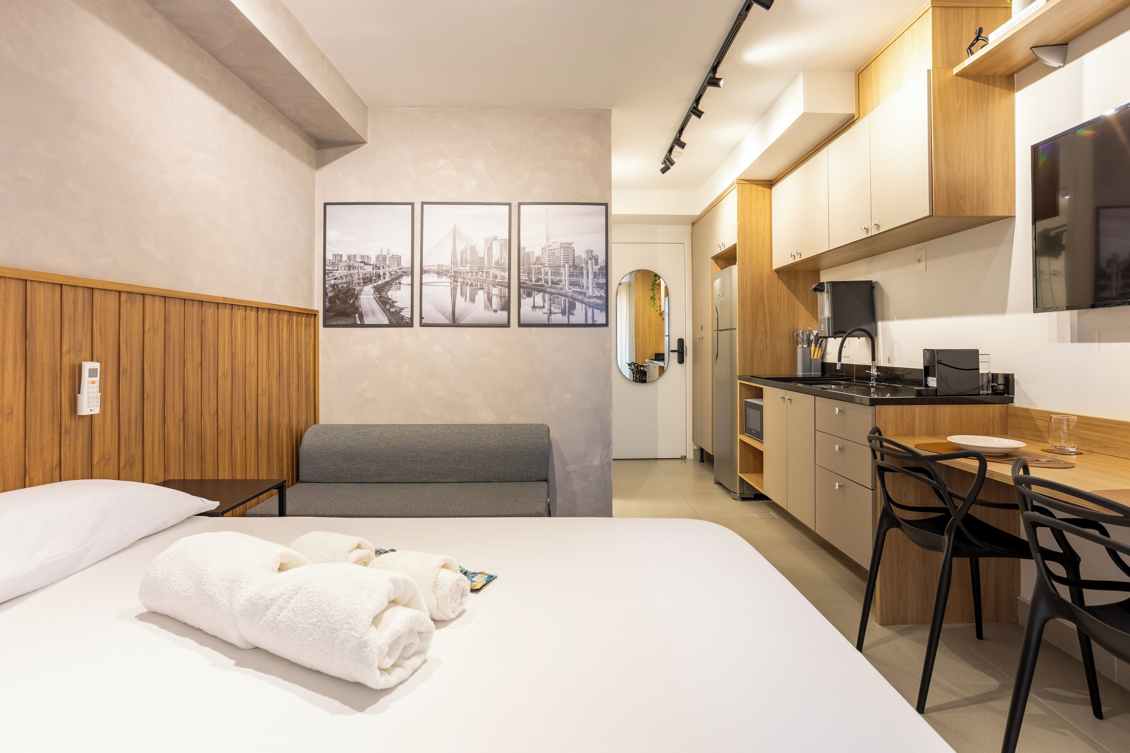 1 chambre, bureau, Wi-Fi gratuit, draps fournis