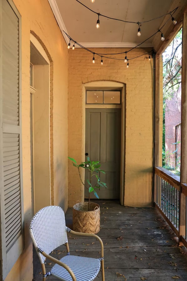 Terrace/patio - Boutique Stay in Louisville’s Historic District (Louisville)