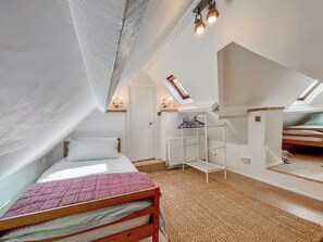 3 quartos, Wi-Fi de cortesia, roupa de cama
