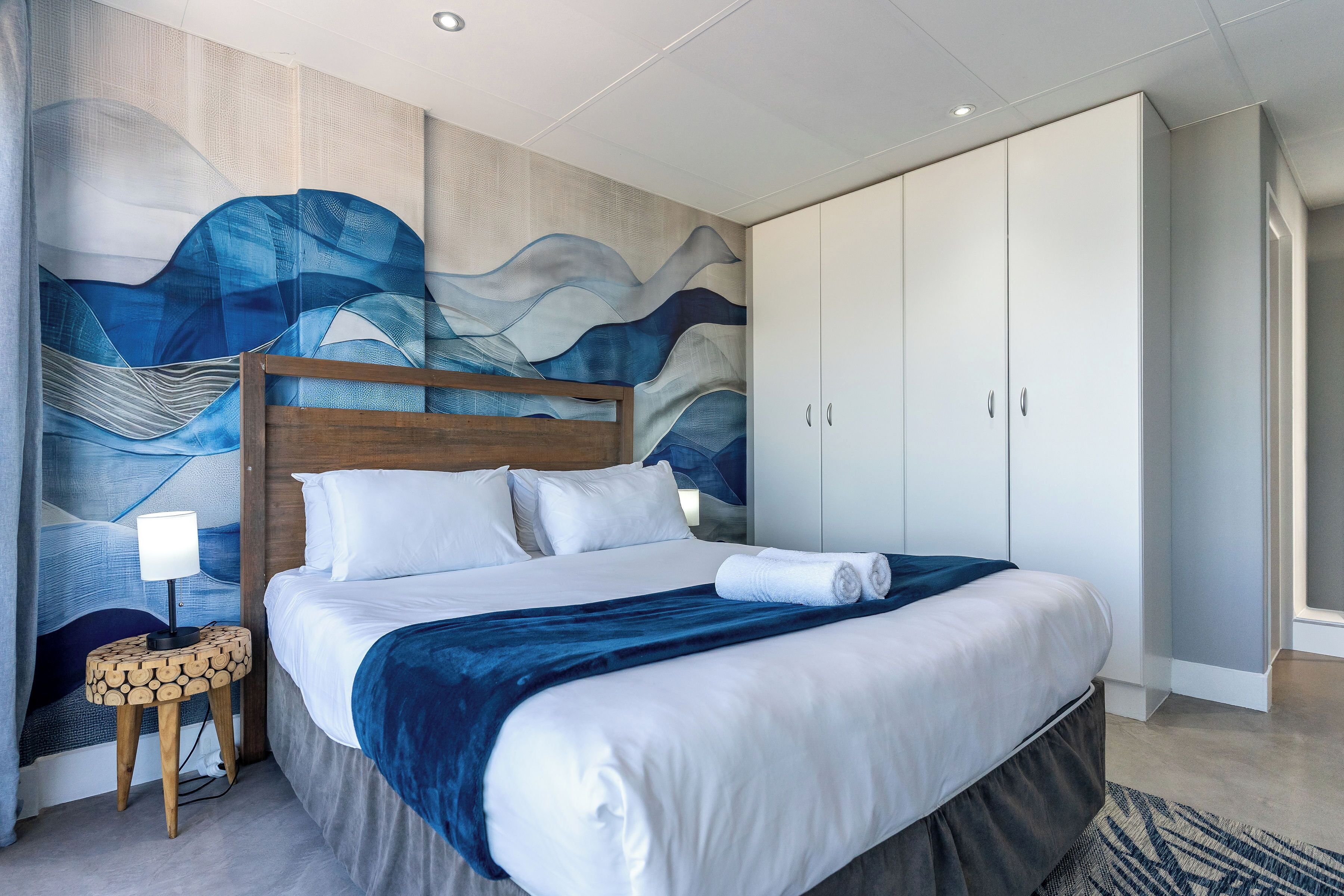 2 bedrooms, in-room safe, iron/ironing board, WiFi