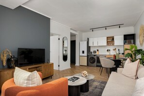 TV