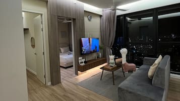 3 bedrooms, desk, iron/ironing board, WiFi