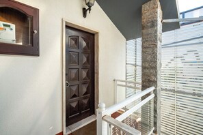 Interior - En-Suite Private Room (1), Coxos Ribamar Ericeira (Ribamar)