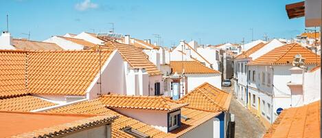 الإطلالة من المنشأة