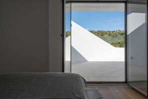 3 bedrooms, iron/ironing board, travel cot, WiFi - Golden House • Countryside Beach House (Santo Isidoro)