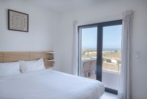 5 chambres, fer et planche à repasser, lit de bébé portatif, Wi-Fi