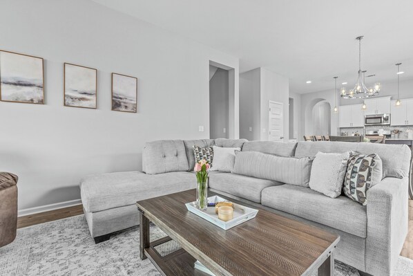 Téléviseur connecté, foyer, livres