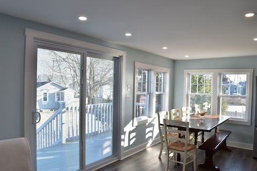 Pet friendly cottage in Snug Harbor, South Kingstown - Perfect family getaway!