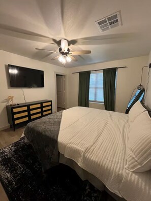 3 bedrooms, WiFi, bed sheets