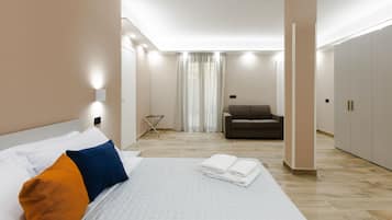 Habitación triple Deluxe | Caja fuerte y wifi gratis